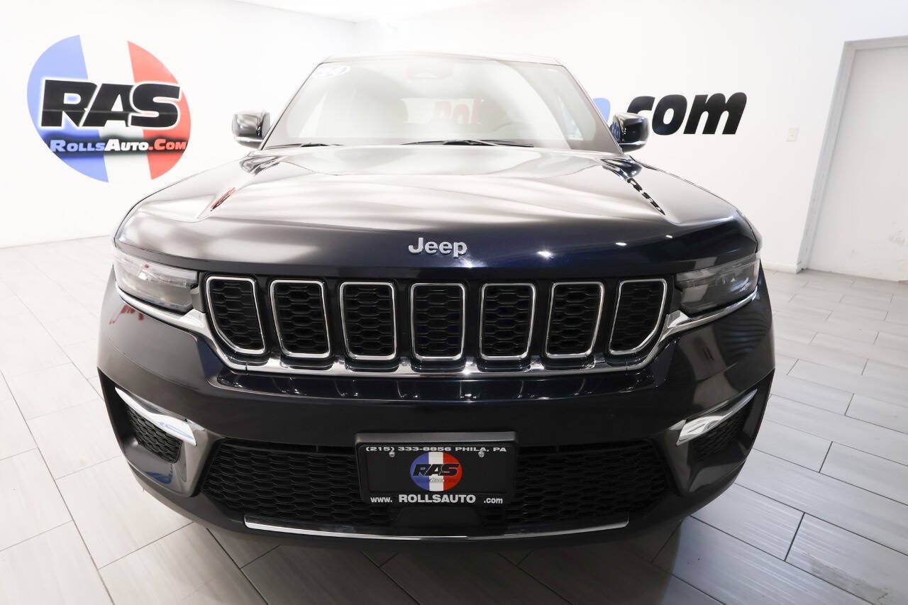 Used 2024 Jeep Grand Cherokee Limited 4xe AWD/4WD image 8