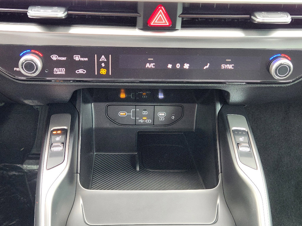 New 2026 Kia Sorento S w/ S Panoramic Sunroof Package image 14