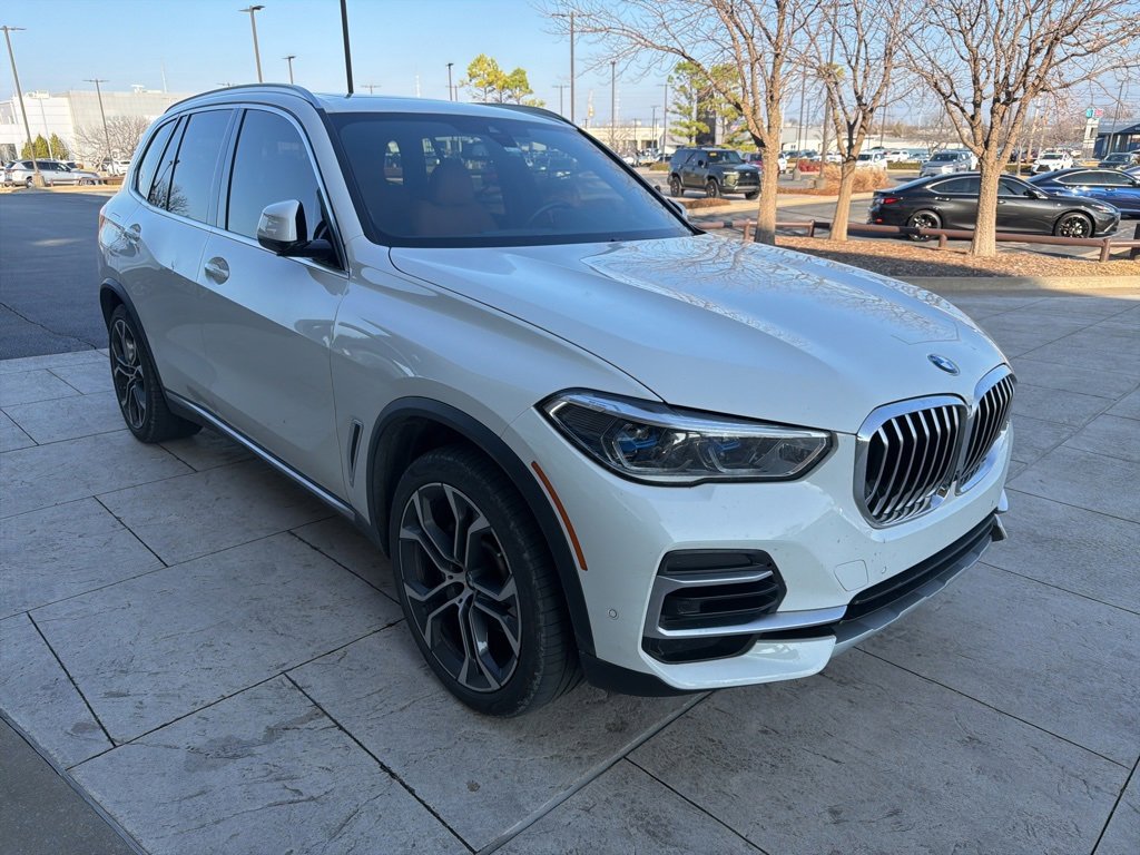 Used 2023 BMW X5 xDrive40i w/ Executive Package image 8