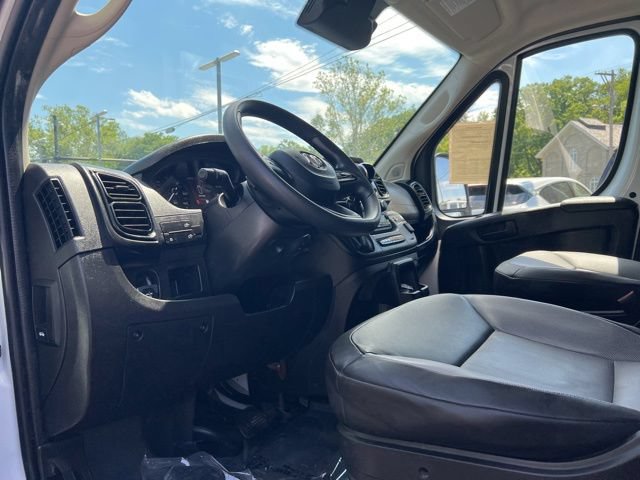 Used 2025 RAM ProMaster 2500 w/ Convenience Group FWD image 2