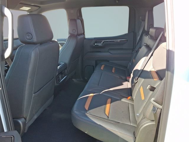 Used 2025 GMC Sierra 1500 AT4 image 7