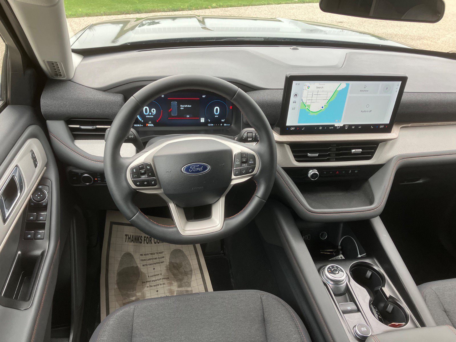 Used 2026 Ford Explorer Active AWD/4WD image 14