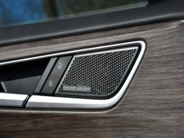 New 2026 Volkswagen Atlas SEL Premium R-Line image 17