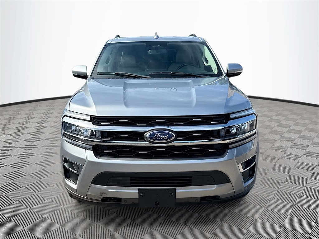 Used 2023 Ford Expedition Limited image 2