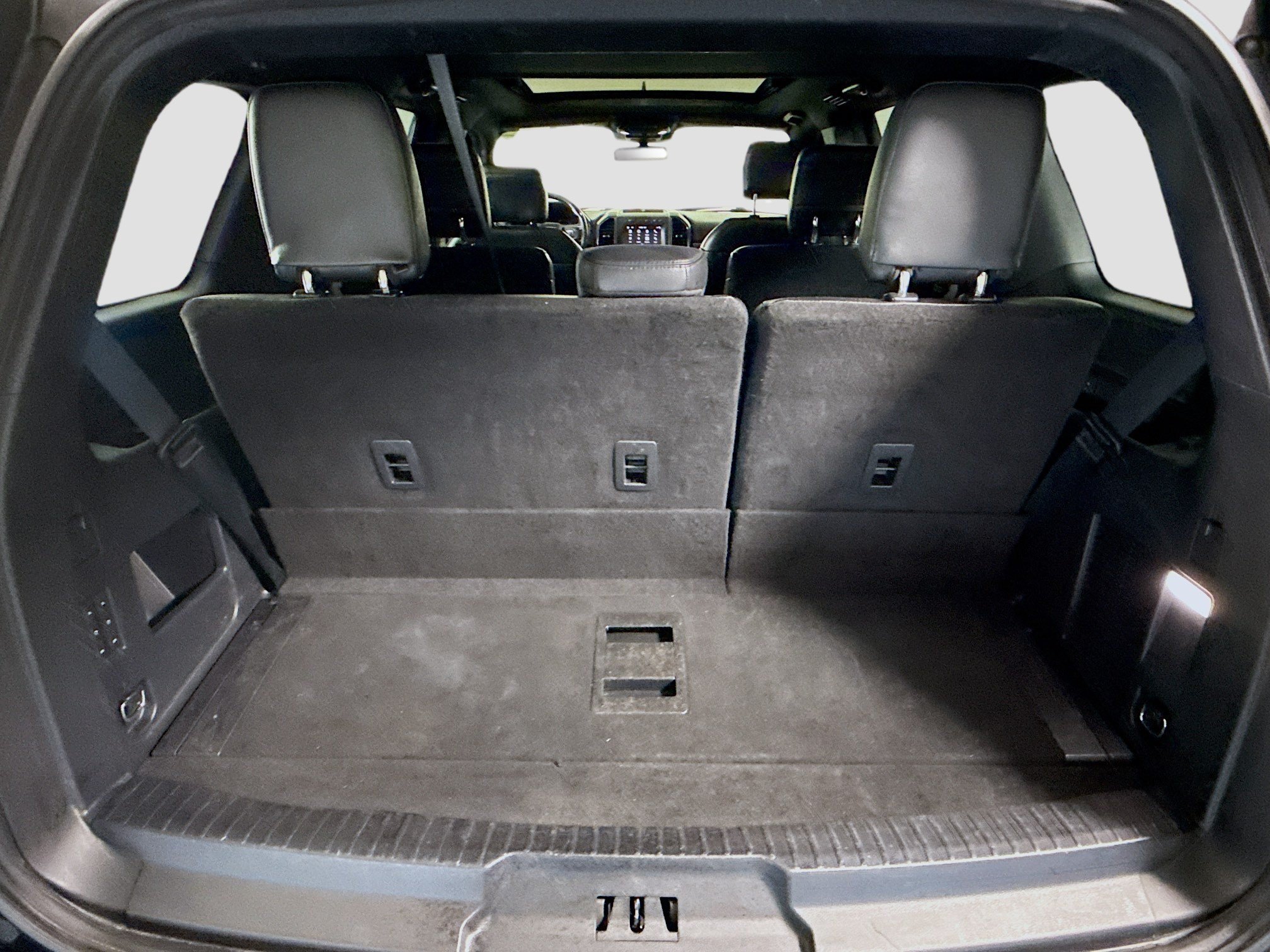 Used 2019 Ford Expedition Limited w/ Special Edition Package RWD image 35