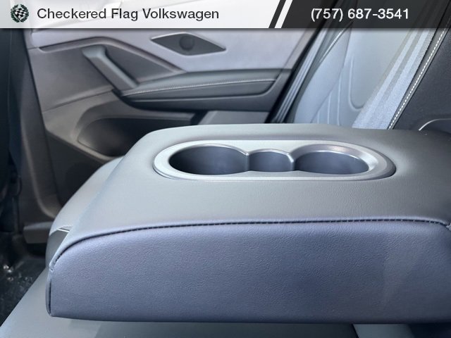 New 2025 Volkswagen Tiguan SE image 51