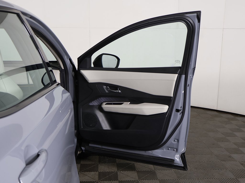 Used 2024 Nissan Ariya ENGAGE+ e-4ORCE image 21