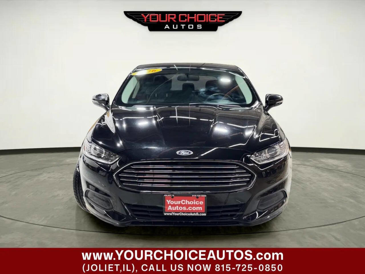 Used 2016 Ford Fusion SE FWD image 11