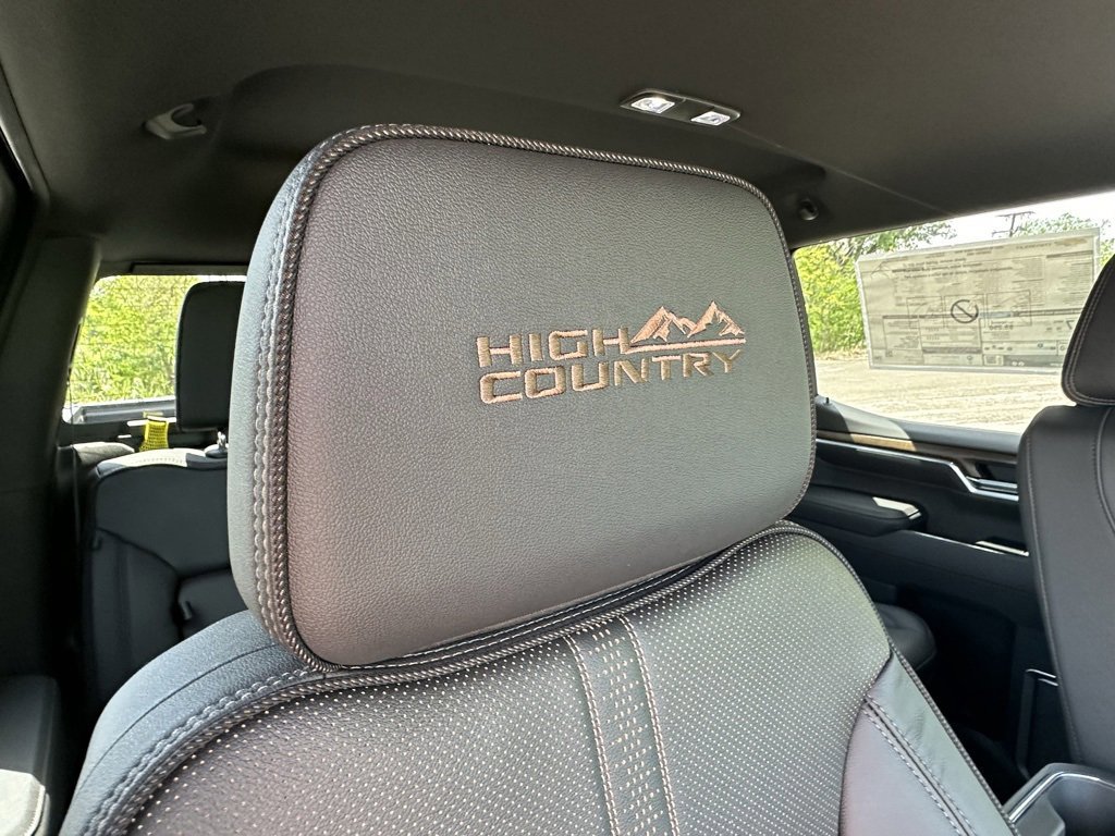 New 2025 Chevrolet Silverado 1500 High Country image 18