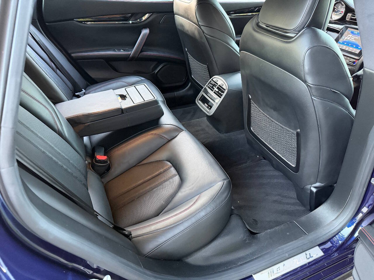 Used 2018 Maserati Quattroporte S GranSport RWD image 23