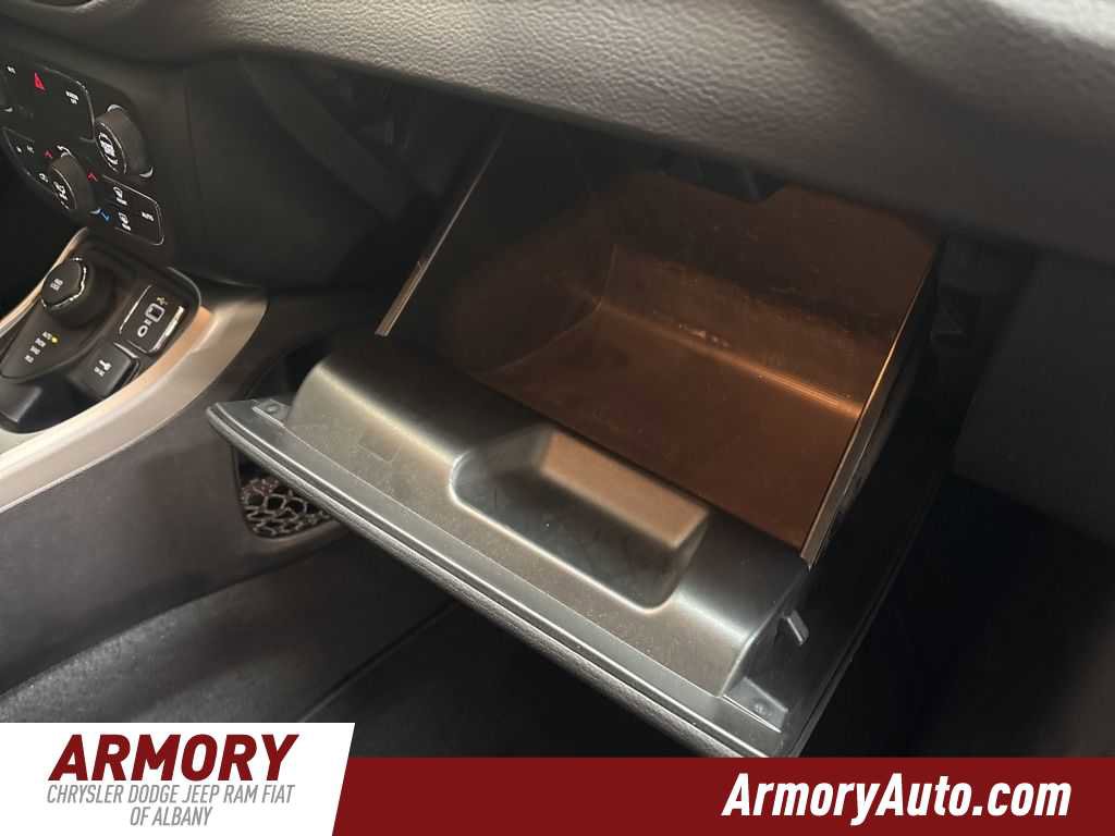 Used 2020 Jeep Compass Sport image 38