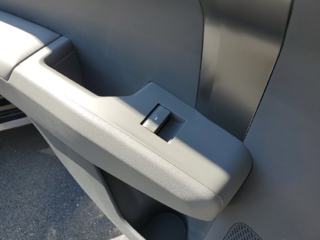 New 2027 Kia EV3 Wind FWD image 20