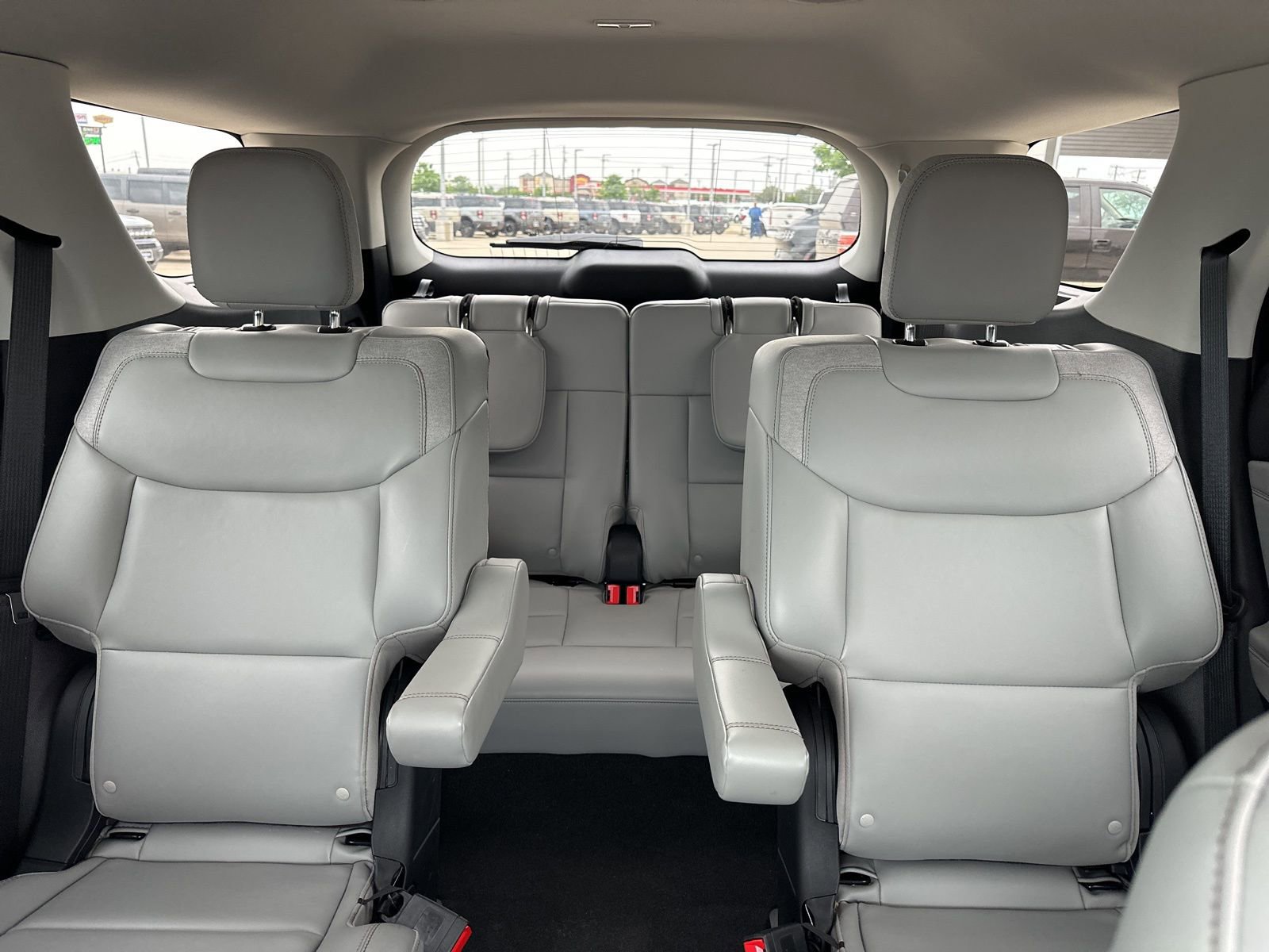 New 2025 Ford Explorer Active w/ Active Comfort Package RWD image 22