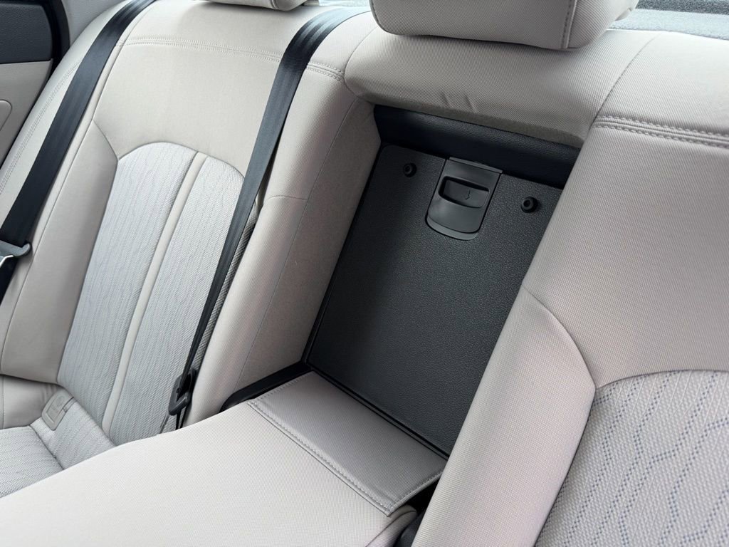 Used 2016 Hyundai Sonata SE image 10