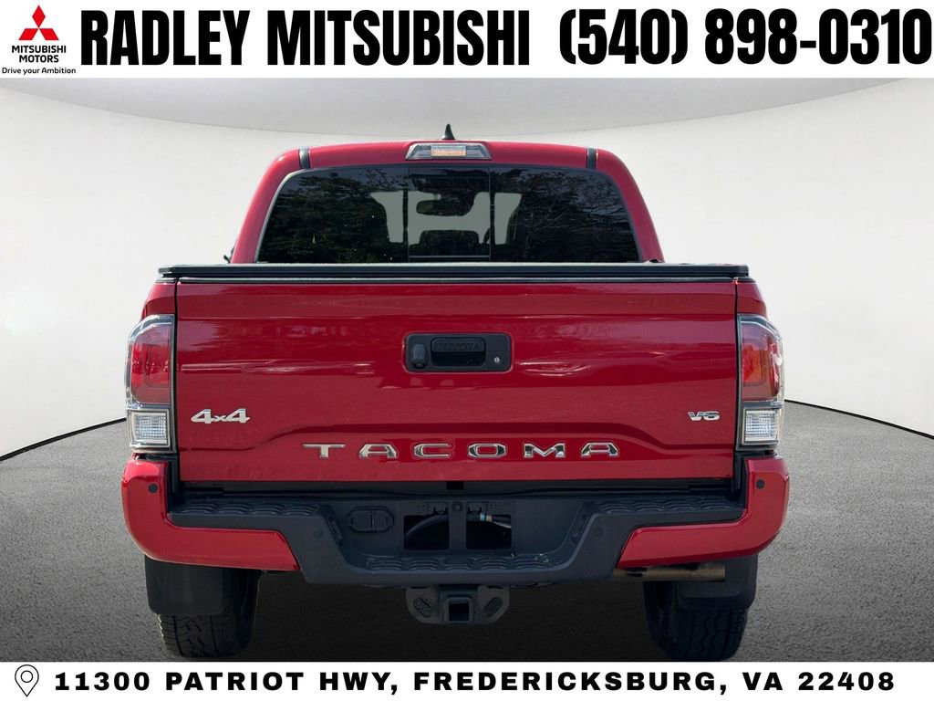 Used 2020 Toyota Tacoma Limited image 17
