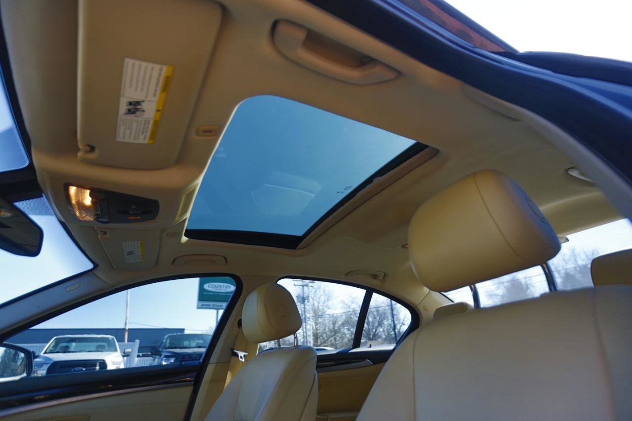 Used 2015 BMW 528i Sedan image 10