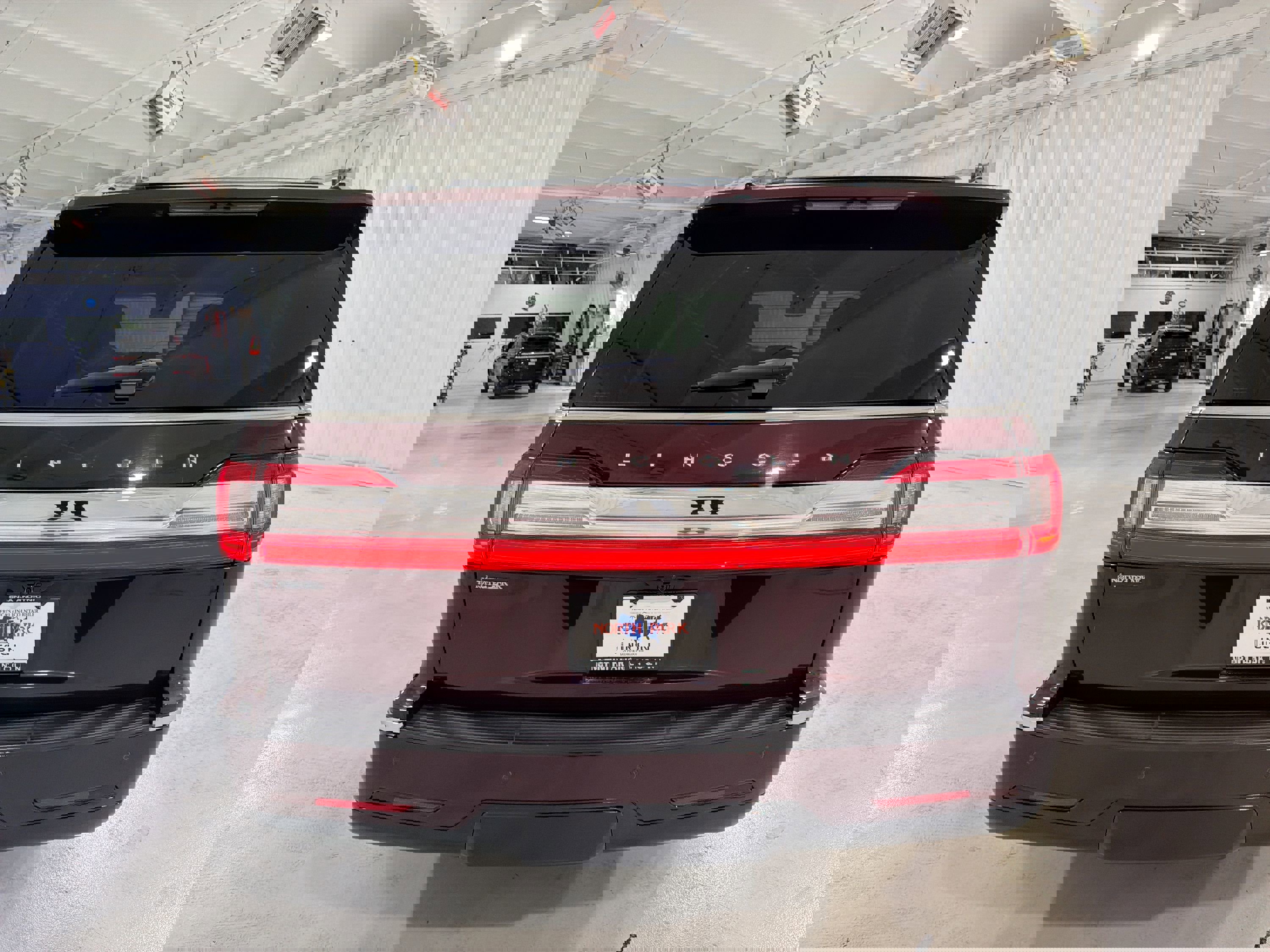 Used 2021 Lincoln Navigator L Reserve w/ Luxury Package image 28