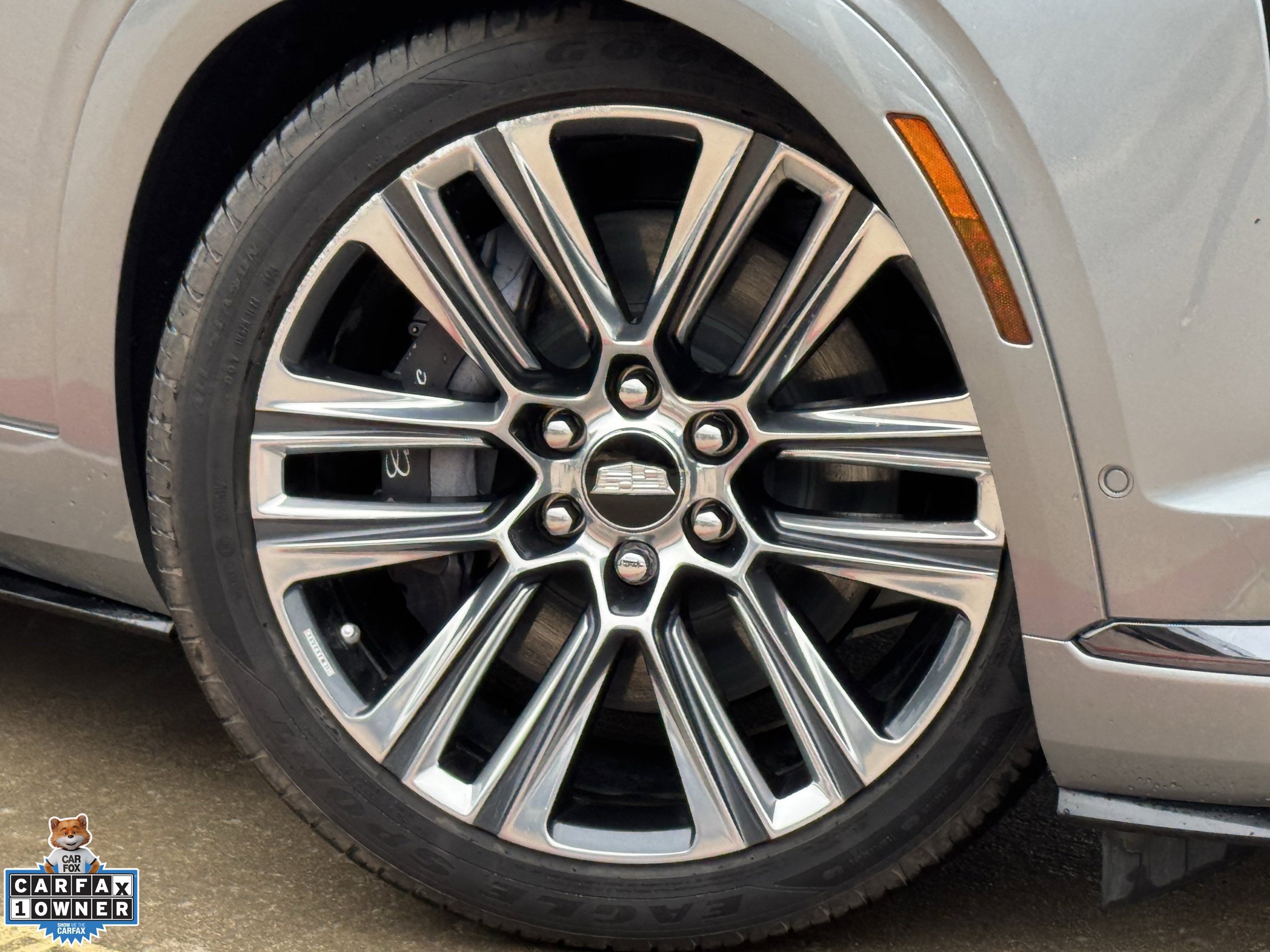 Used 2026 Cadillac Vistiq Platinum w/ LPO, Floor Liner Package AWD/4WD image 35