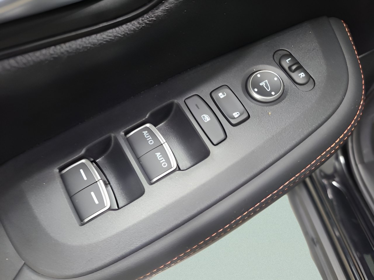 Certified 2024 Honda HR-V Sport image 20