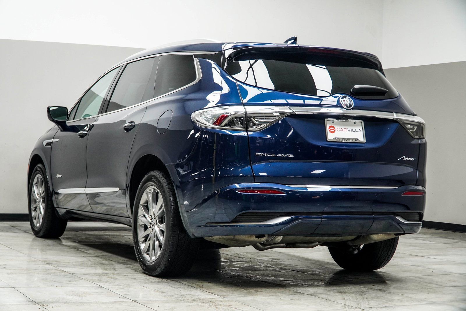 Used 2023 Buick Enclave Avenir image 10