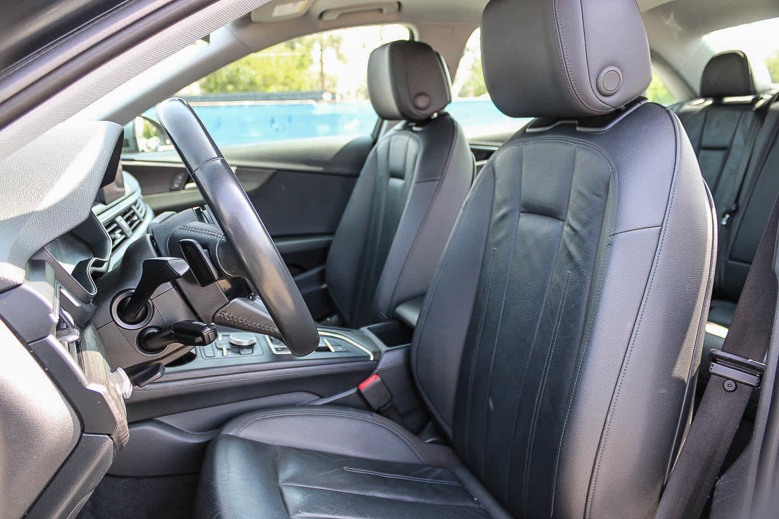 Used 2019 Audi A4 2.0T Premium FWD image 15