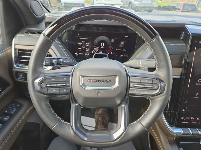 Used 2025 GMC Yukon Denali Ultimate w/ LPO, Floor Liner Package image 18