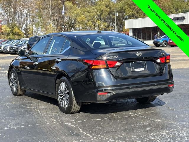 Used 2023 Nissan Altima 2.5 SV image 2