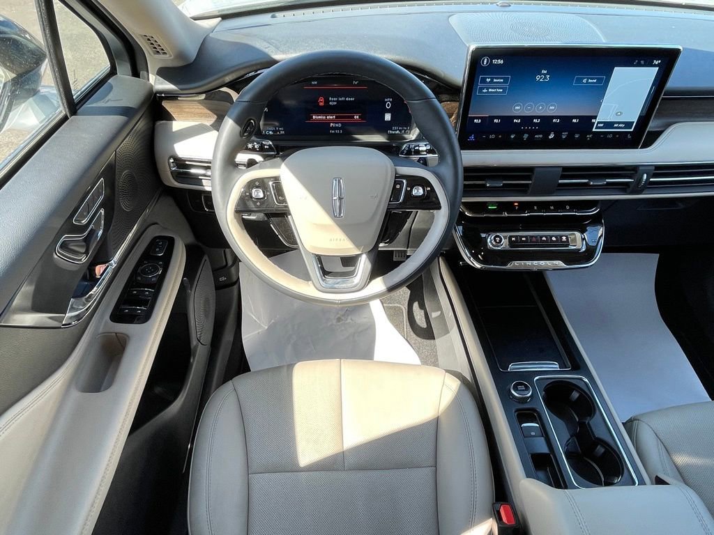 New 2026 Lincoln Corsair Reserve image 6