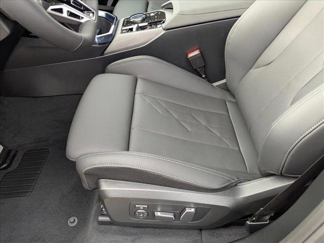 Used 2025 BMW X3 xDrive30i w/ Premium Package image 4