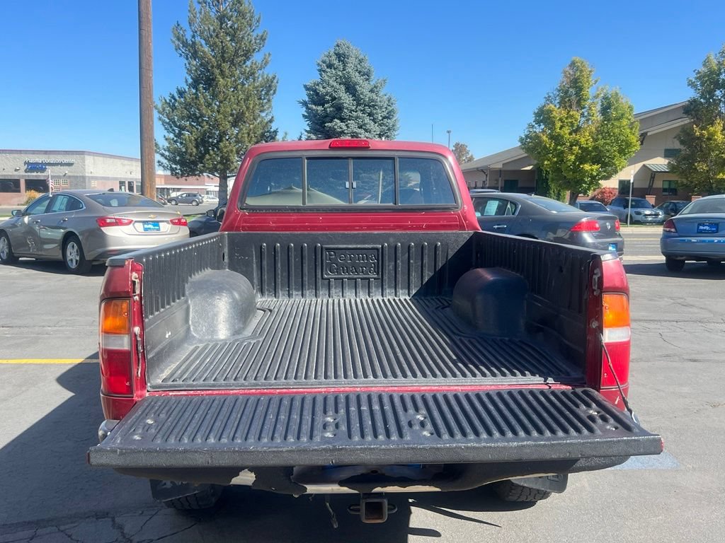 Used 1998 Toyota Tacoma 4x4 Xtracab w/ SR5 Pkg w/ Color-Key Pkg image 4