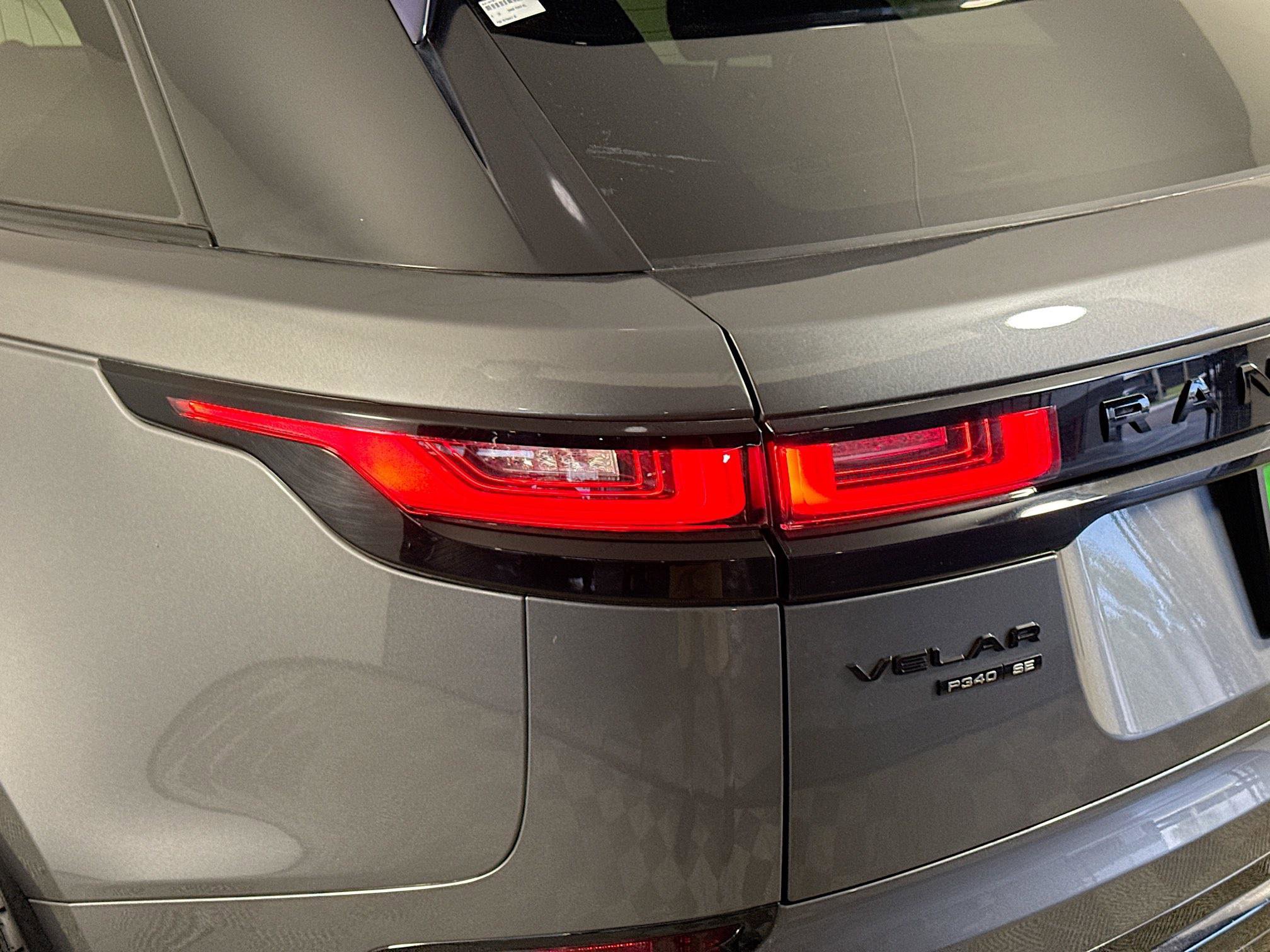 Used 2019 Land Rover Range Rover Velar R-Dynamic SE AWD/4WD image 36