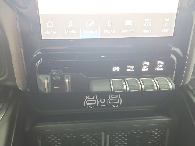 New 2026 RAM 2500 Laramie AWD/4WD image 37