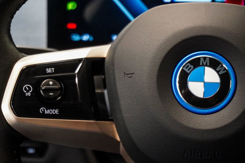 Used 2024 BMW iX xDrive50 w/ Sport Package AWD/4WD image 15