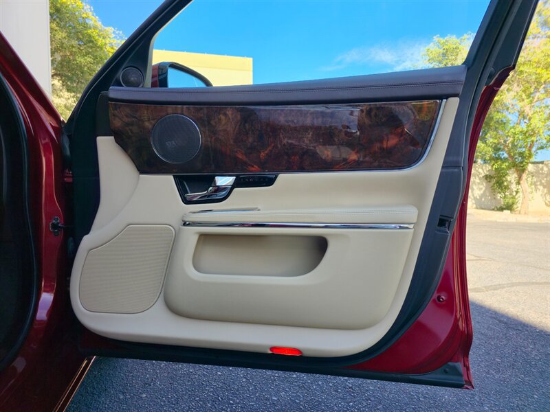 Used 2012 Jaguar XJ RWD image 23