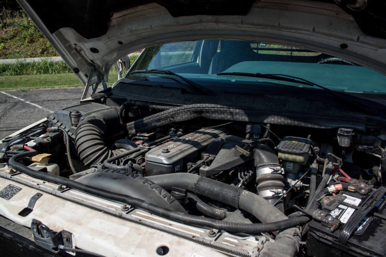 Used 1997 Dodge Ram 3500 Truck 2WD Regular Cab image 5