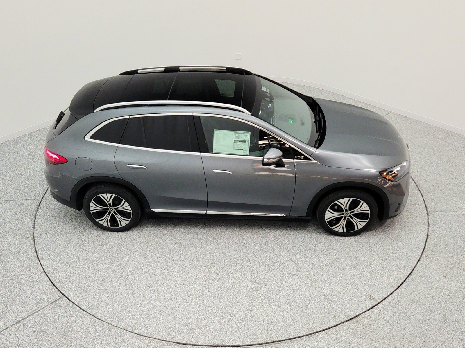 New 2026 Mercedes-Benz EQE 320 4MATIC SUV image 18