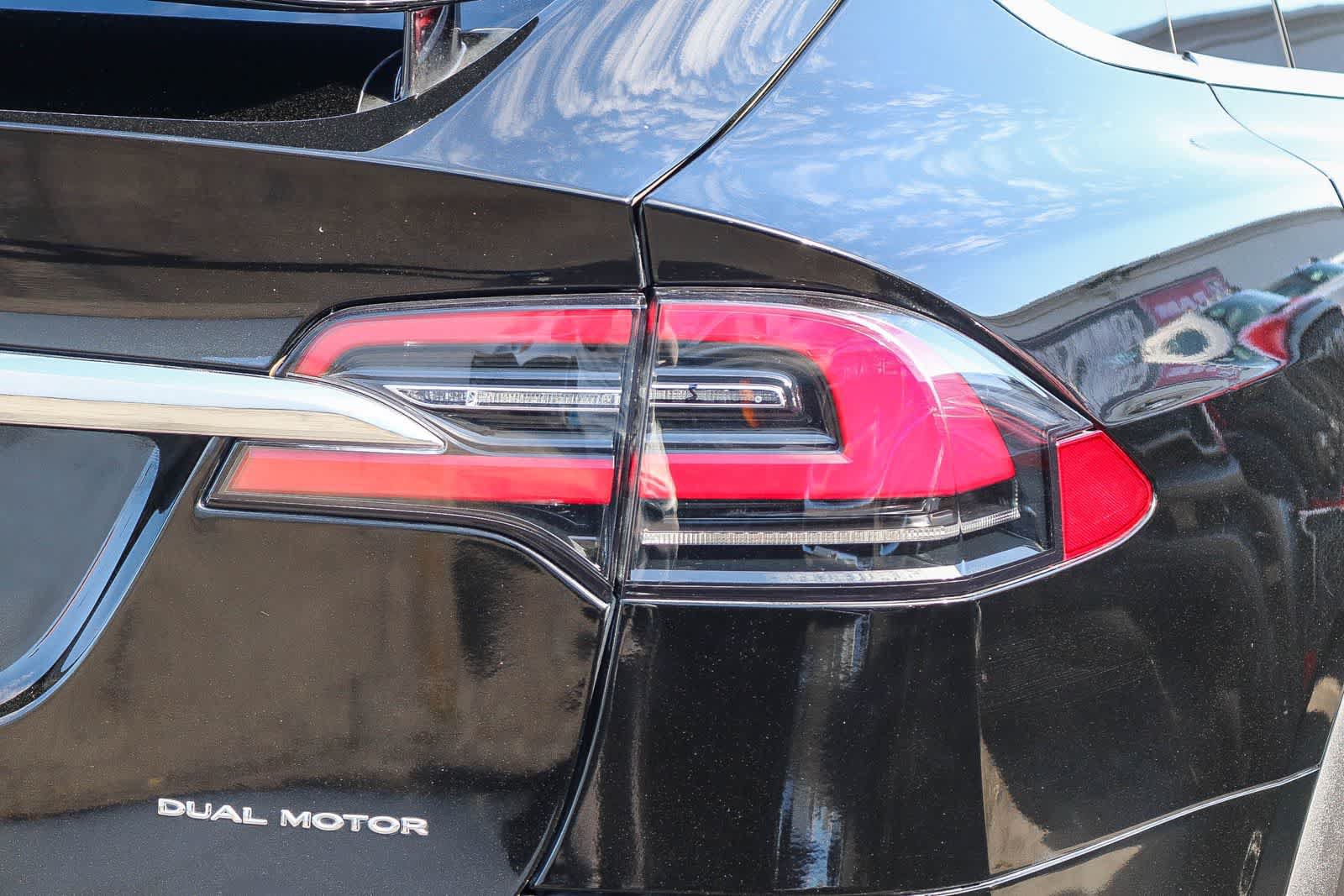 Used 2021 Tesla Model X Long Range AWD/4WD image 7