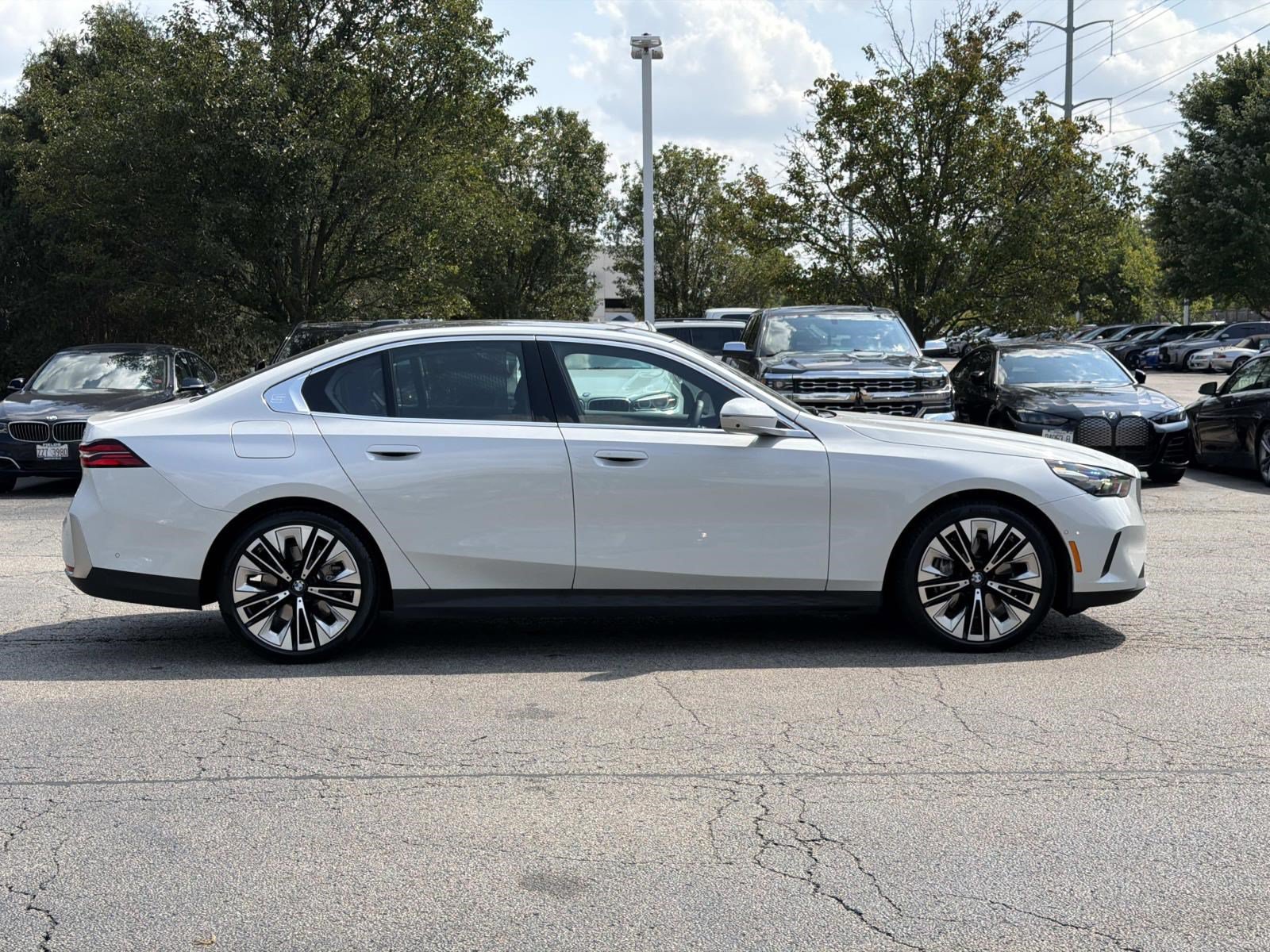 Used 2026 BMW 540i xDrive AWD/4WD image 4