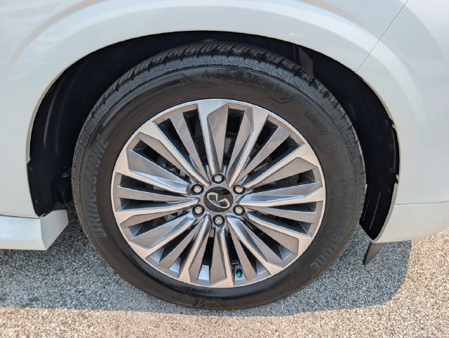 Used 2026 INFINITI QX80 Luxe w/ Cargo Package AWD/4WD image 9