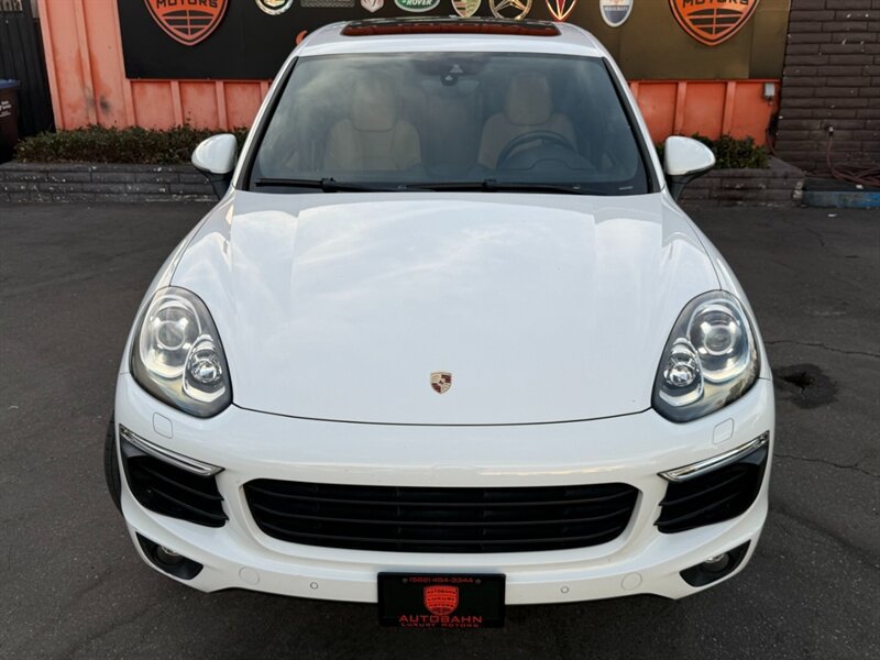 Used 2018 Porsche Cayenne Platinum Edition AWD/4WD image 3