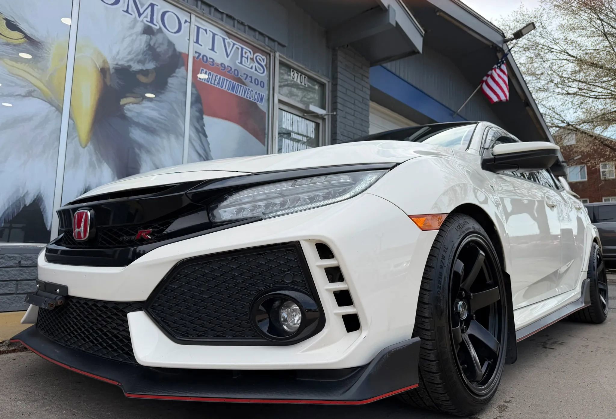 Used 2018 Honda Civic Type R image 7