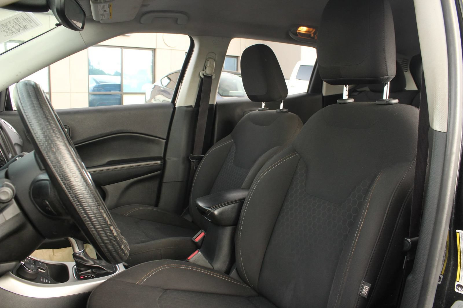 Used 2018 Jeep Compass Sport AWD/4WD image 16