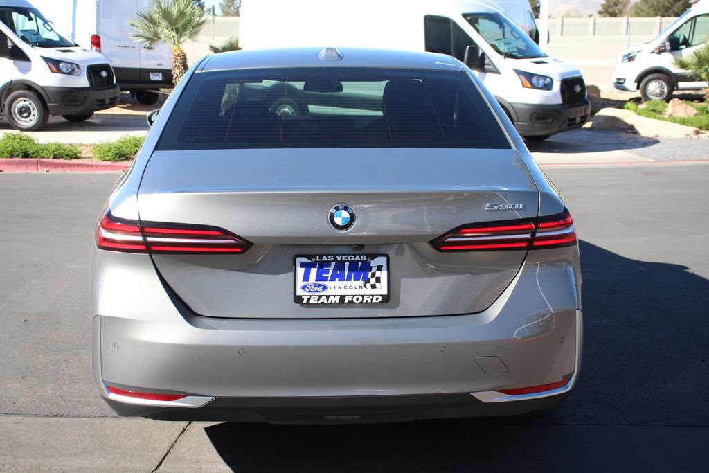 Used 2025 BMW 530i image 6