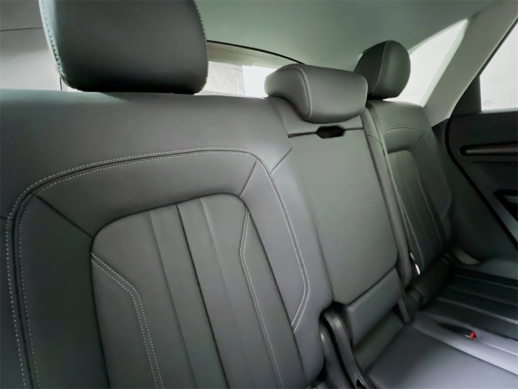 Used 2023 Audi Q5 2.0T Premium w/ Convenience Package image 25