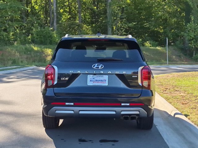 Used 2023 Hyundai Palisade Limited AWD/4WD image 12