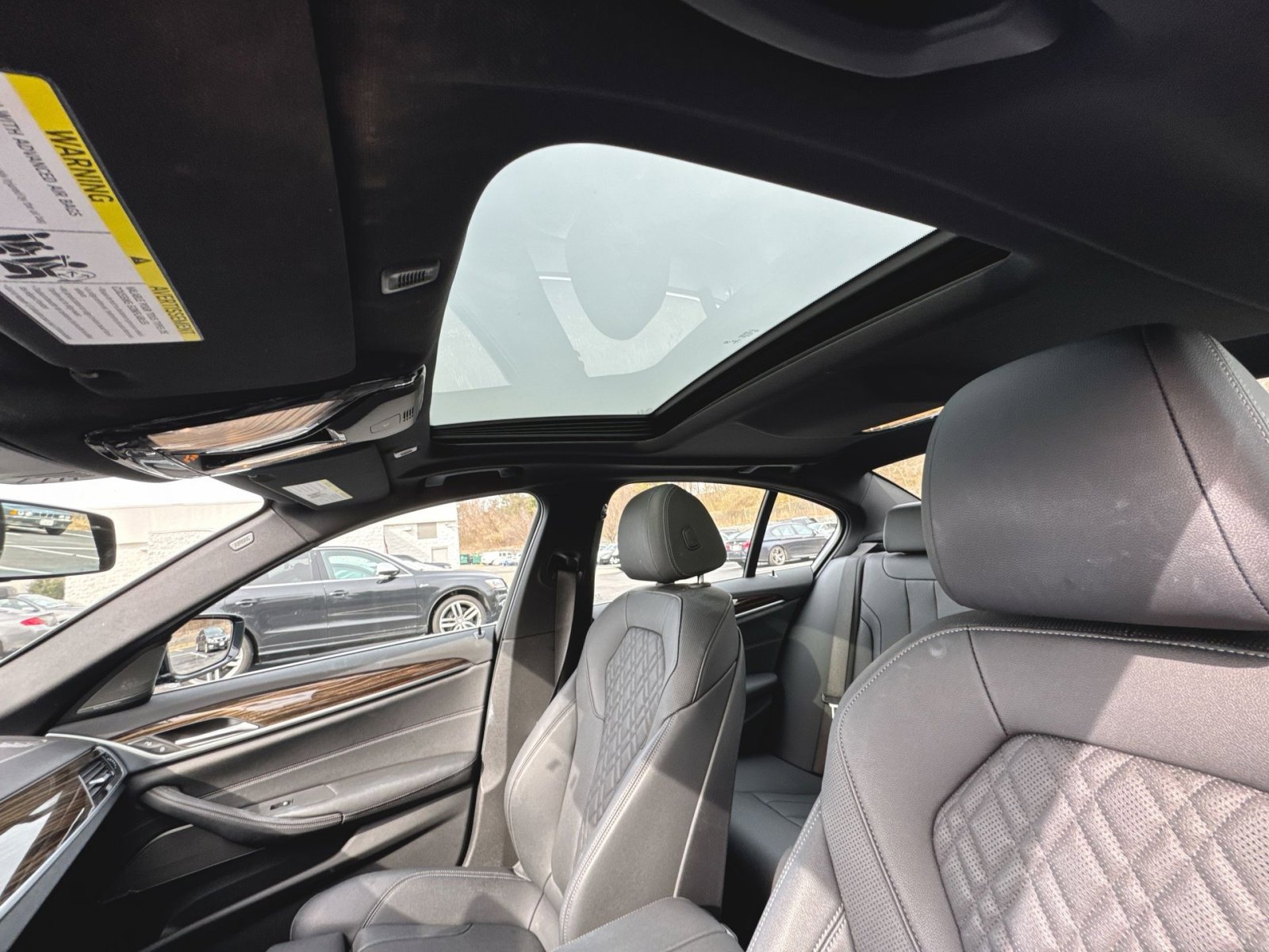 Used 2022 BMW 540i xDrive w/ Premium Package image 24