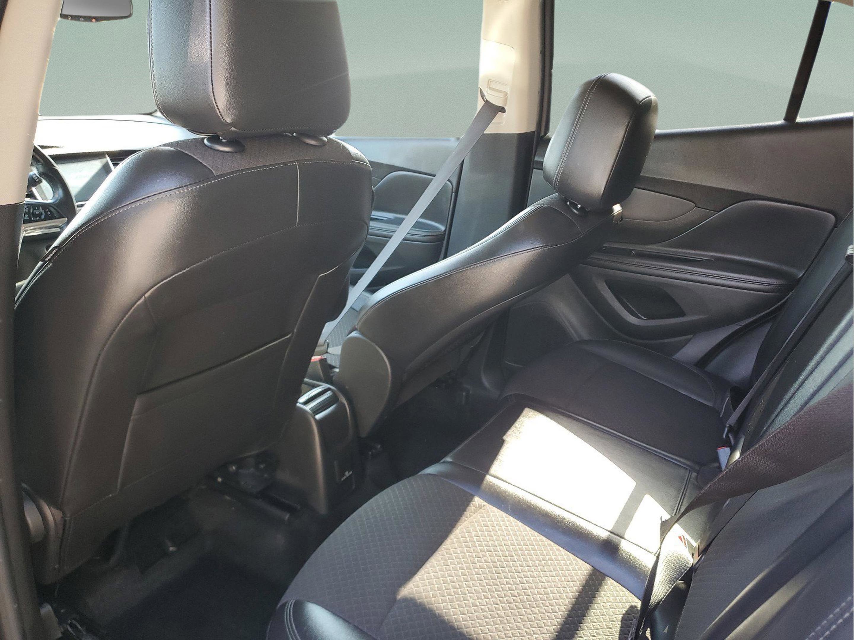 Used 2019 Buick Encore Preferred w/ Safety Package AWD/4WD image 5