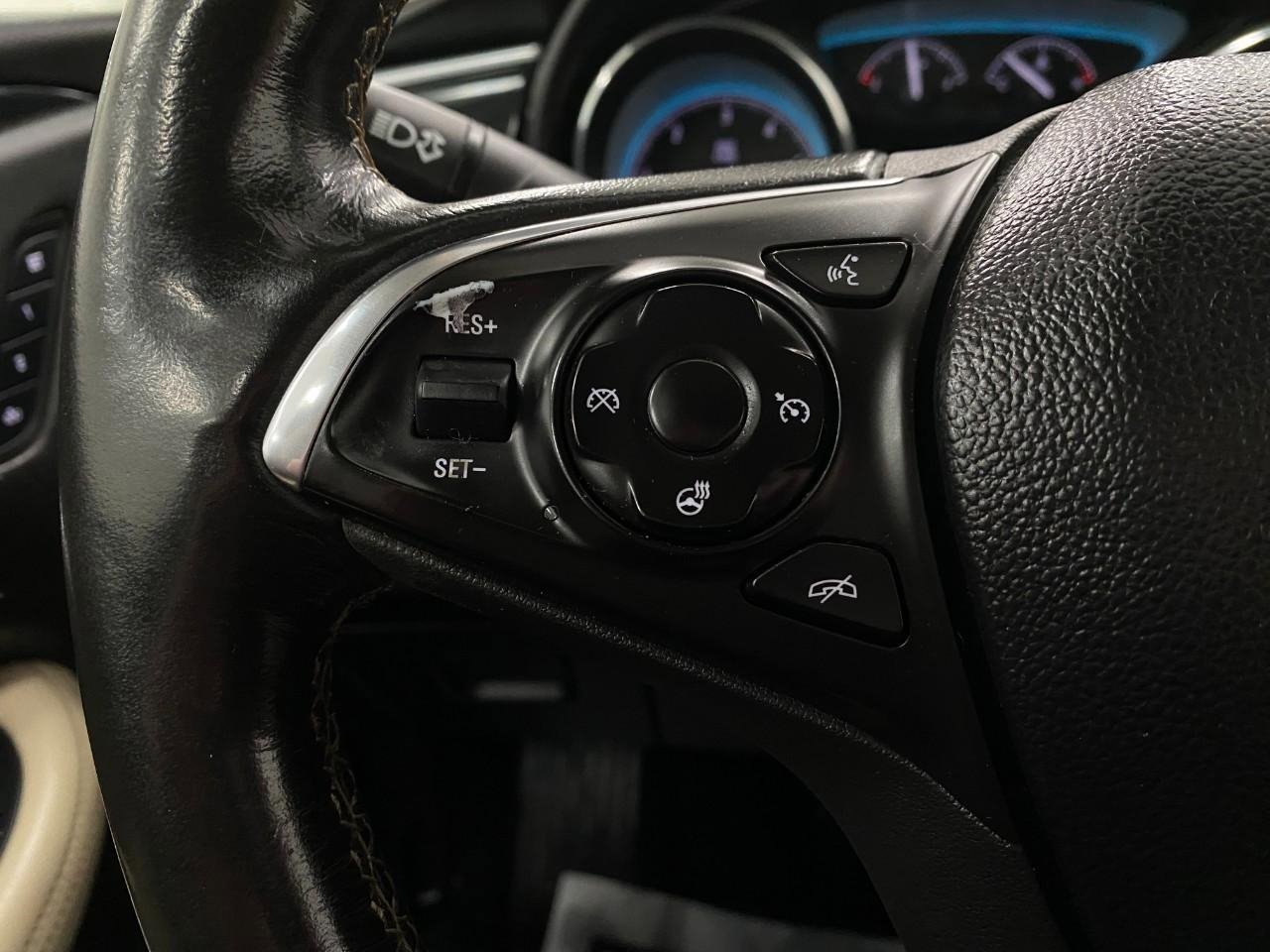 Used 2017 Buick Envision Essence image 16