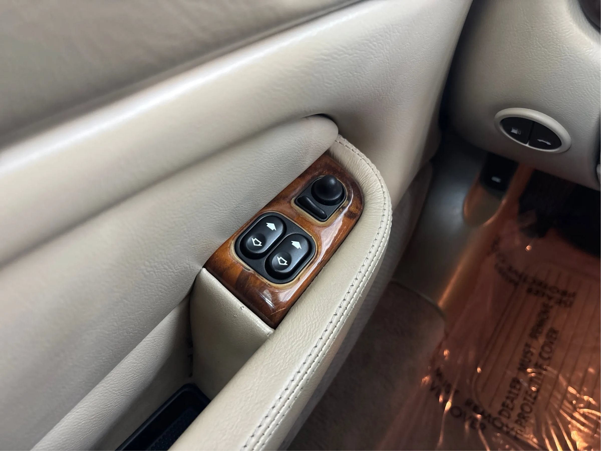 Used 1998 Jaguar XK8 Convertible RWD image 36