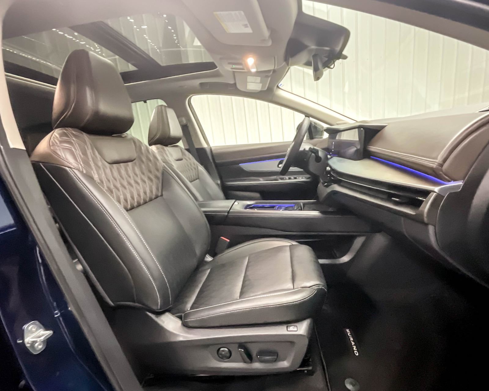 Used 2025 Nissan Murano Platinum w/ Cargo Package image 15